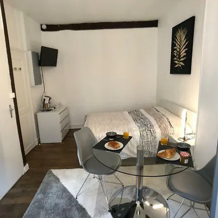 Joli Studio Au Coeur De Apartment *